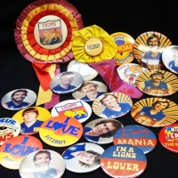 Group lot vintage VFL Fitzroy Football Club badges & buttons - Sold for $79 - 2015
