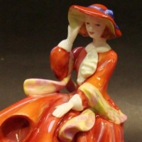 Royal Doulton Figurine - Top 'O The Hill - HN 4776, 16cm - Sold for $79 - 2015