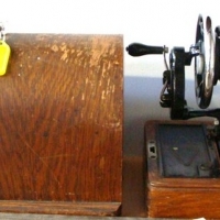 Vintage Singer sewing machine with original lid & key, g cond - Sold for $49 - 2015