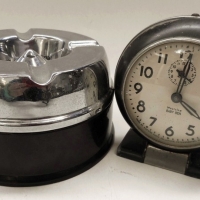 2x 1940's Gents items incl Big Ben alarm clock and Bakelite based ash tray - Sold for $27 - 2015