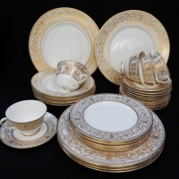 ROYAL DOULTON dinner set for 6, Sovereign pattern with scrolled gold leaf pattern to edge - Sold for $49 - 2015