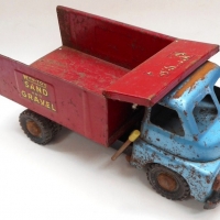 1960s Australian Wyntoy Sand and gravel tip truck - Sold for $73 - 2015