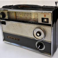 1960s Sony TR-812 allwave transistor radio - Sold for $56 - 2019