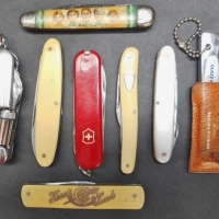 Small lot - mostly assorted vintage pocket knives incl 1930's Royal Family, White Heather whisky advertising, ivorine handles, etc - (some af) - Sold for $49 - 2015