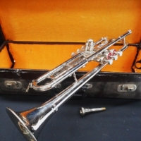 Vintage Jazz studio trumpet in case - Sold for $49 - 2015